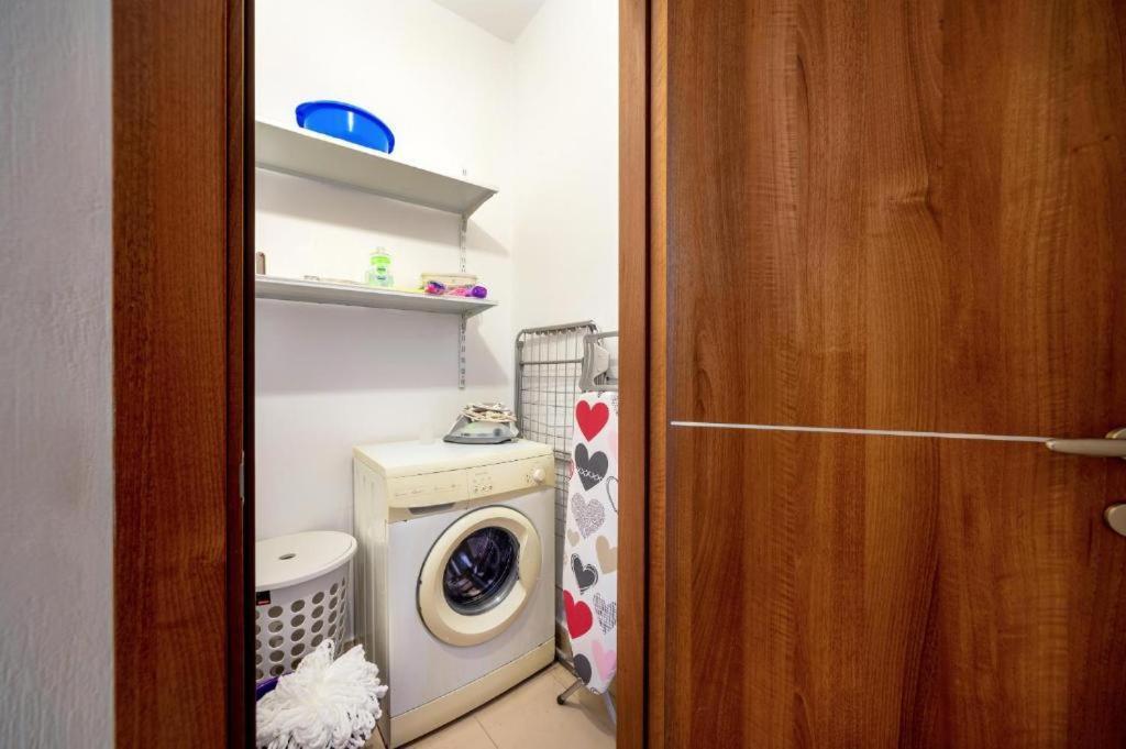 Luxury Town Center Suite Apt A2 Heraklion  ภายนอก รูปภาพ