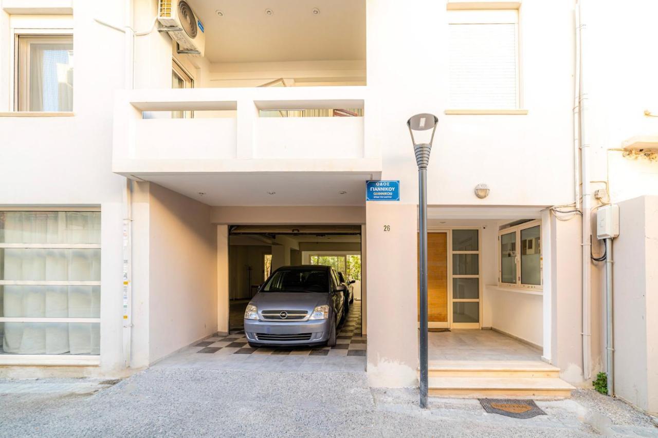 Luxury Town Center Suite Apt A2 Heraklion  ภายนอก รูปภาพ